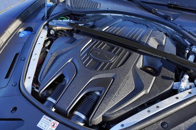 2023 Porsche Panamera E-Hybrid 4
