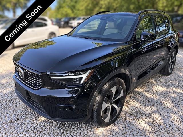 2025 Volvo XC40 B5 Plus Dark Theme for sale in San Antonio, TX