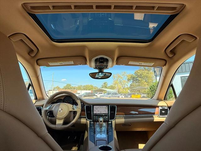 2012 Porsche Panamera 4