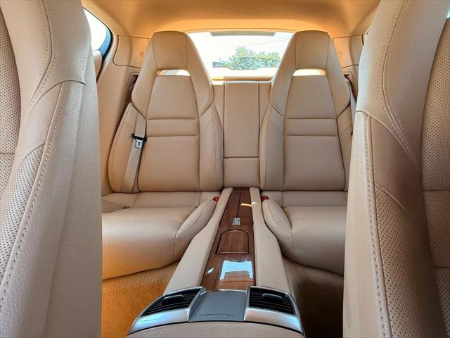 2012 Porsche Panamera 4