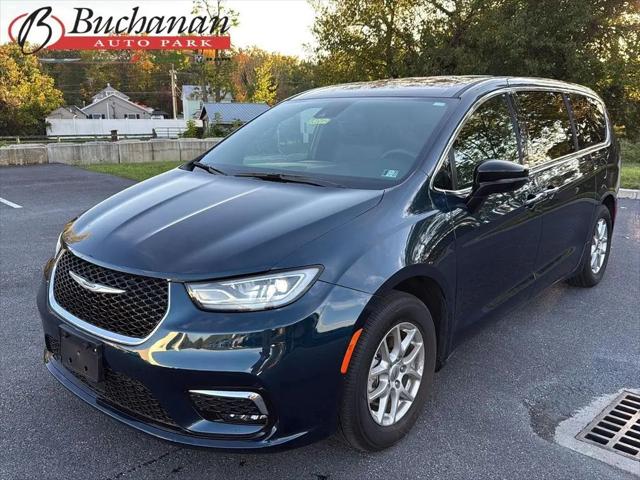 2025 Chrysler Pacifica Select for sale in Waynesboro, PA