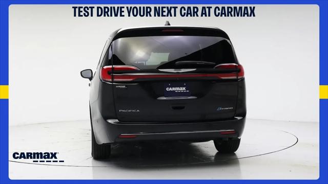 2023 Chrysler Pacifica Hybrid Touring L