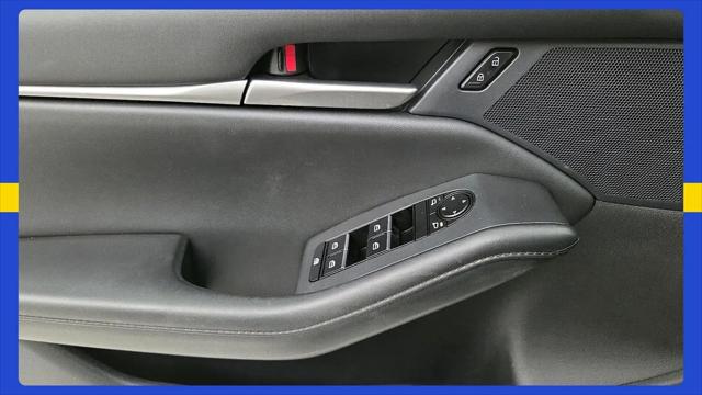 2023 Mazda Mazda3 2.5 S Select