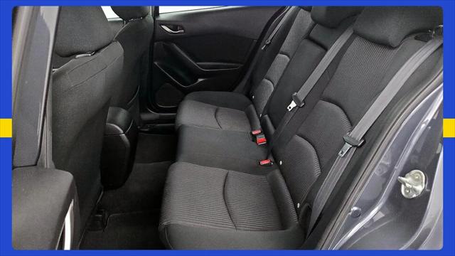 2015 Mazda Mazda3 i Touring
