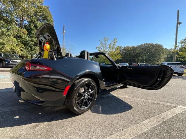 2021 Mazda MX-5 Sport