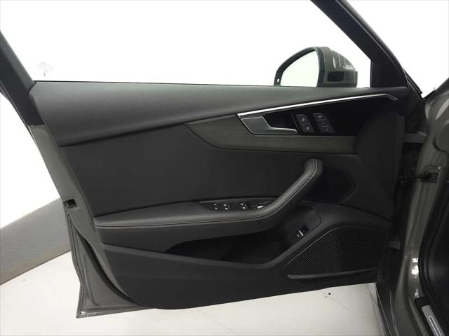 2024 Audi A4 Premium Plus 45 TFSI S line quattro S tronic