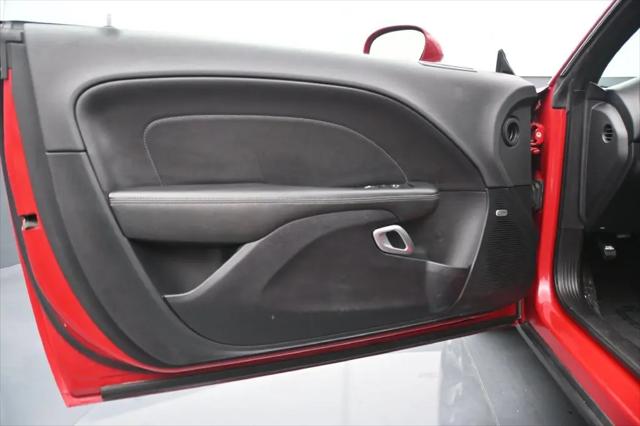 2015 Dodge Challenger SXT Plus