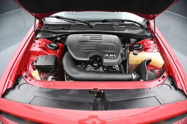 2015 Dodge Challenger SXT Plus
