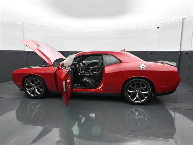 2015 Dodge Challenger SXT Plus