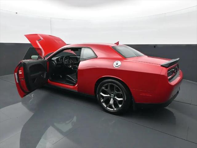 2015 Dodge Challenger SXT Plus