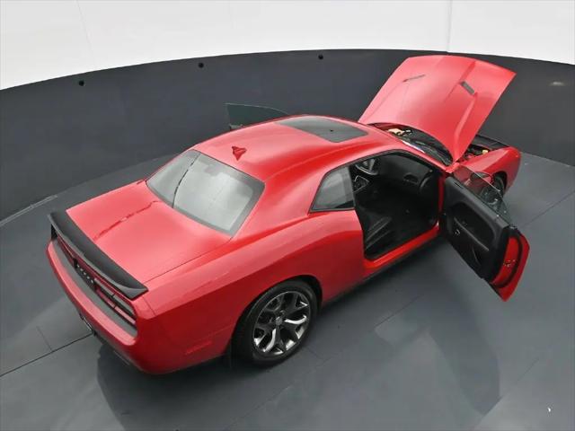 2015 Dodge Challenger SXT Plus