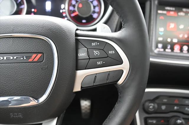 2015 Dodge Challenger SXT Plus