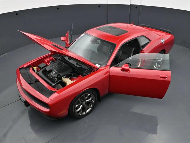 2015 Dodge Challenger SXT Plus