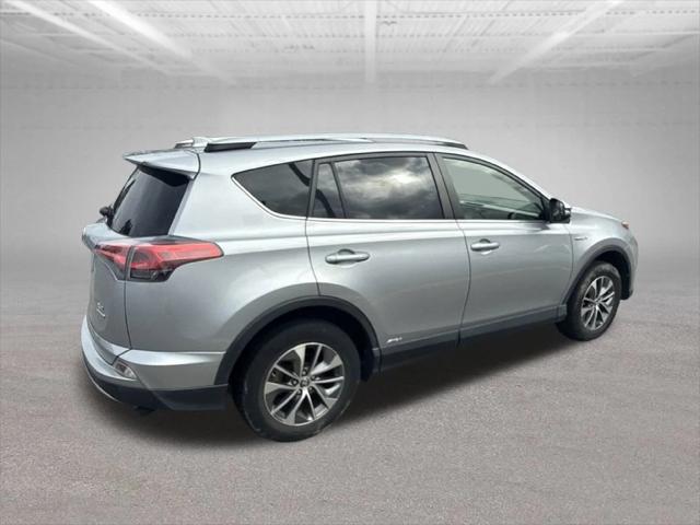 2017 Toyota RAV4 Hybrid XLE