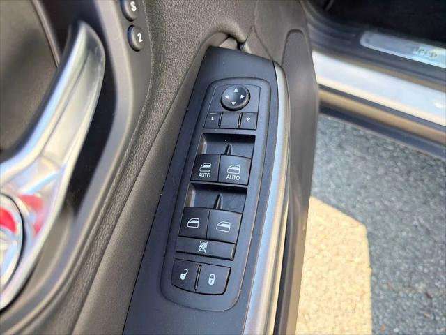 2020 Jeep Cherokee Limited FWD