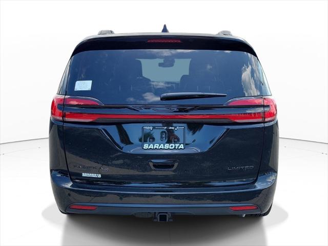2027 Chrysler Pacifica Limited