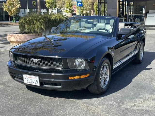 2005 Ford Mustang Premium