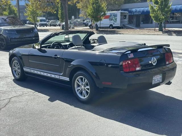 2005 Ford Mustang Premium