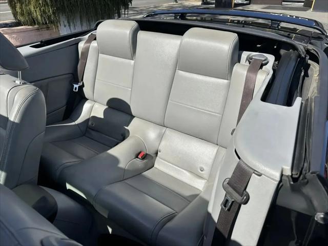 2005 Ford Mustang Premium