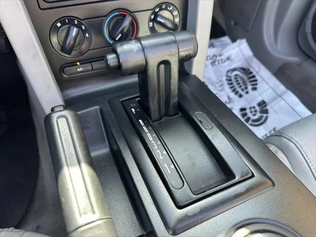 2005 Ford Mustang Premium