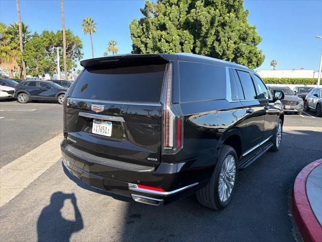 2025 Cadillac Escalade ESV Premium Luxury
