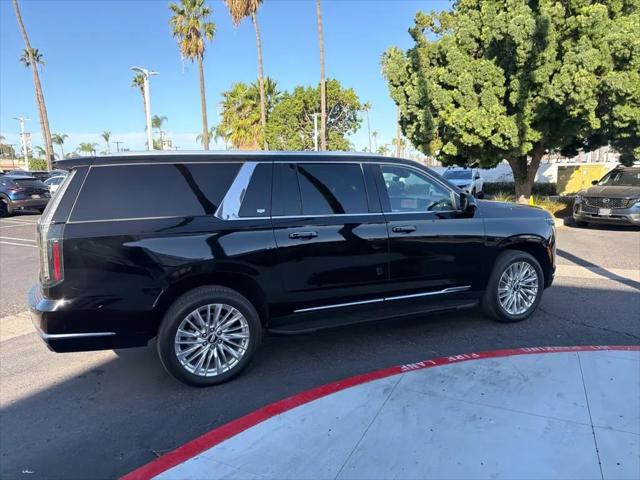 2025 Cadillac Escalade ESV Premium Luxury
