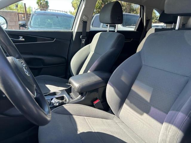 2019 Kia Sorento 3.3L LX