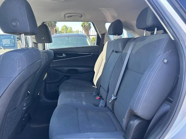 2019 Kia Sorento 3.3L LX