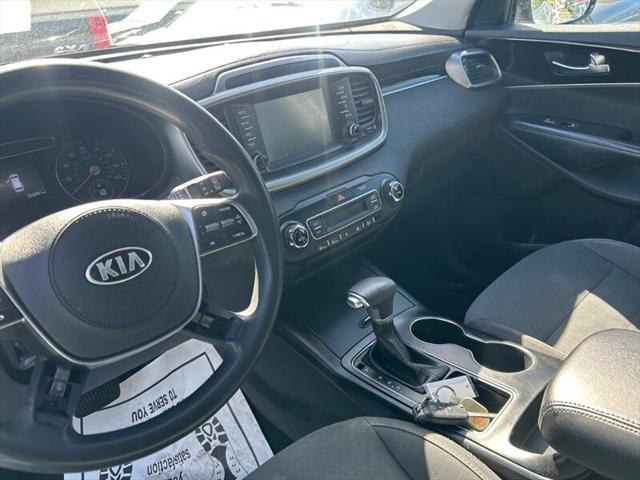 2019 Kia Sorento 3.3L LX