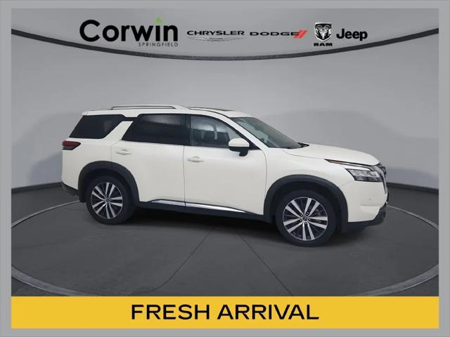 2022 Nissan Pathfinder Platinum 4WD for sale in Springfield, MO