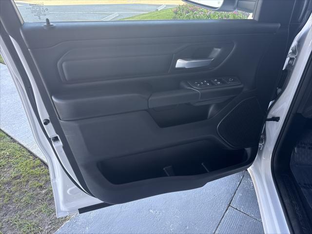2026 Ram 1500 Tradesman Crew Cab 4x4 57 Box