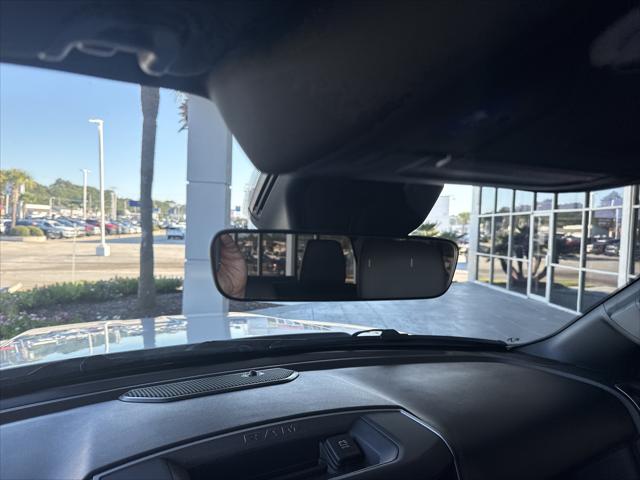 2026 Ram 1500 Tradesman Crew Cab 4x4 57 Box