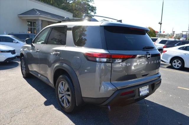 2025 Nissan Pathfinder SV FWD