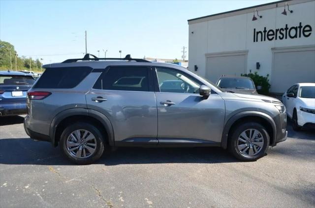 2025 Nissan Pathfinder SV FWD