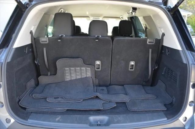 2025 Nissan Pathfinder SV FWD