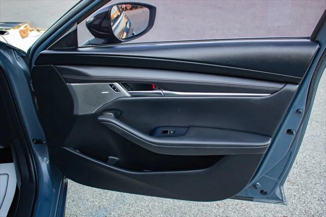 2019 Mazda Mazda3 Premium Package