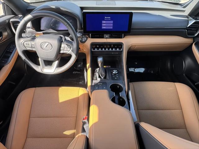 2026 Lexus IS 350 F SPORT Design