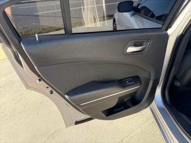 2015 Dodge Charger SE