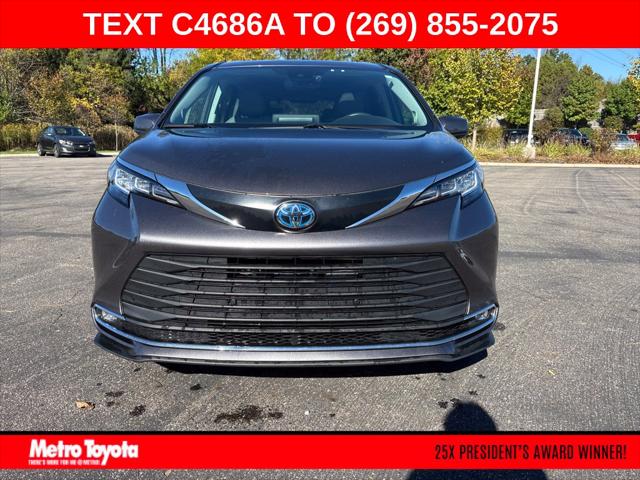 2022 Toyota Sienna XLE for sale in Kalamazoo, MI