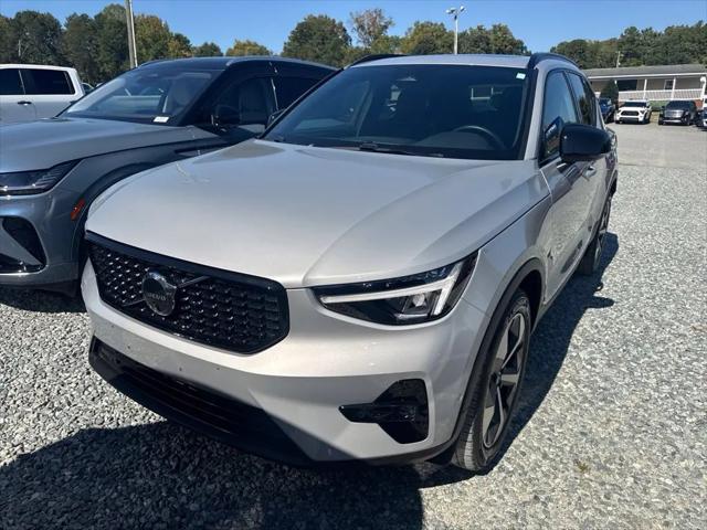 2025 Volvo XC40 B5 Plus Dark Theme for sale in Greensboro, NC