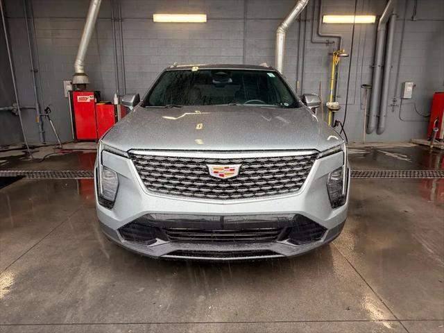 2024 Cadillac XT4 AWD Premium Luxury