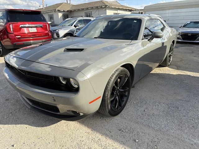 2017 Dodge Challenger SXT Plus