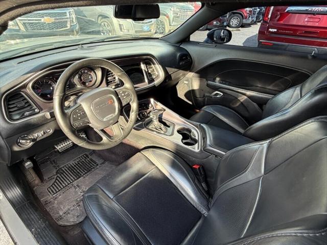 2017 Dodge Challenger SXT Plus