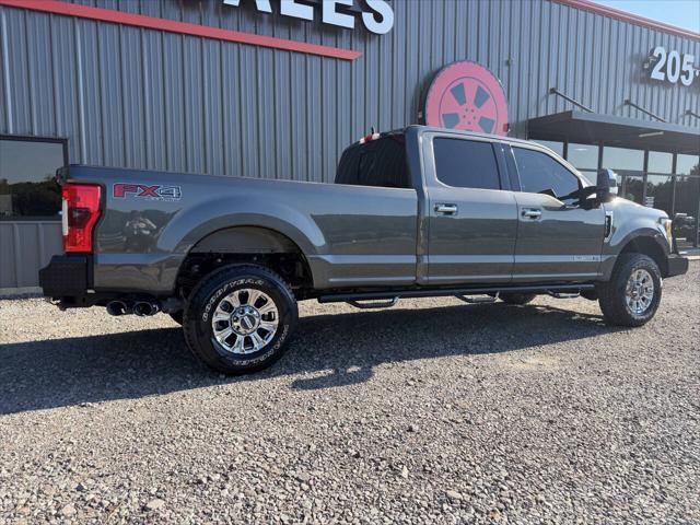 2017 Ford F-350 Lariat 4x4 4dr Crew Cab 8 ft. LB SRW Pickup
