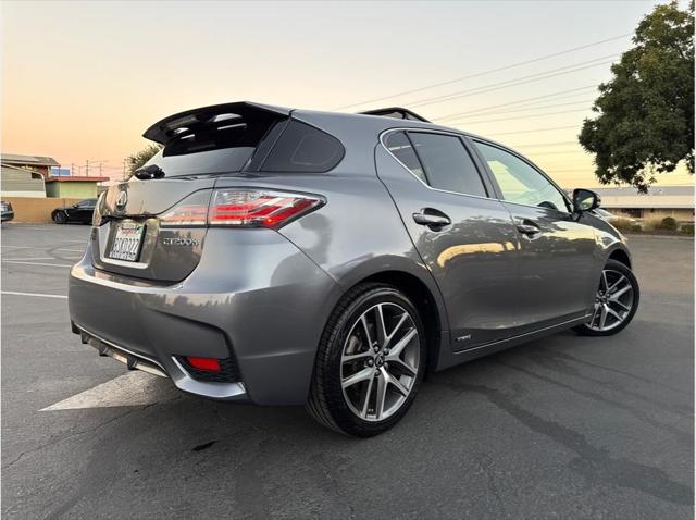 2017 Lexus CT 200h CT 200h Hatchback 4D