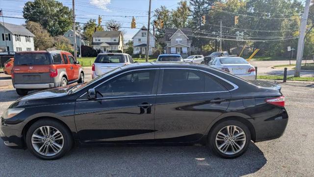 2015 Toyota Camry SE for sale in Akron, OH