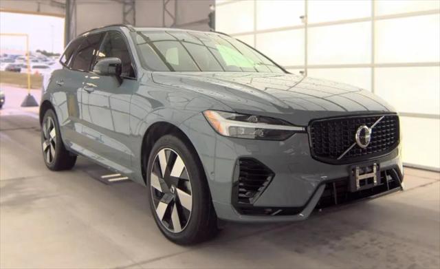 2024 Volvo XC60 Recharge T8 Ultimate Dark Theme for sale in Champaign, IL