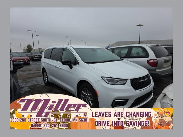 2024 Chrysler Pacifica Touring L for sale in Saint Cloud, MN