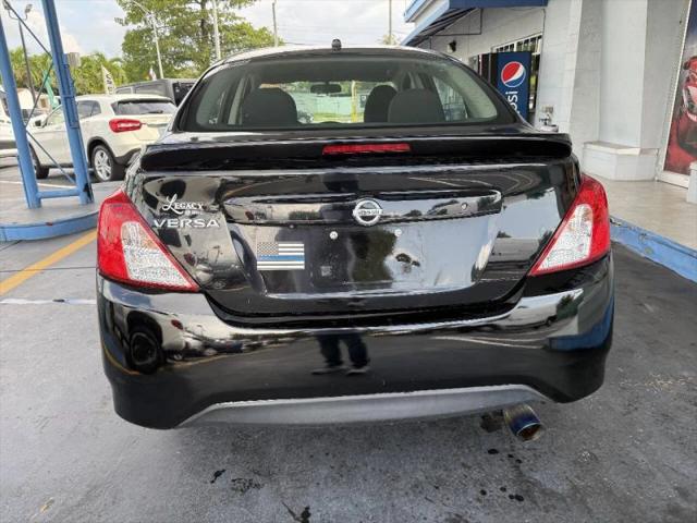 2019 Nissan Versa 1.6 S+