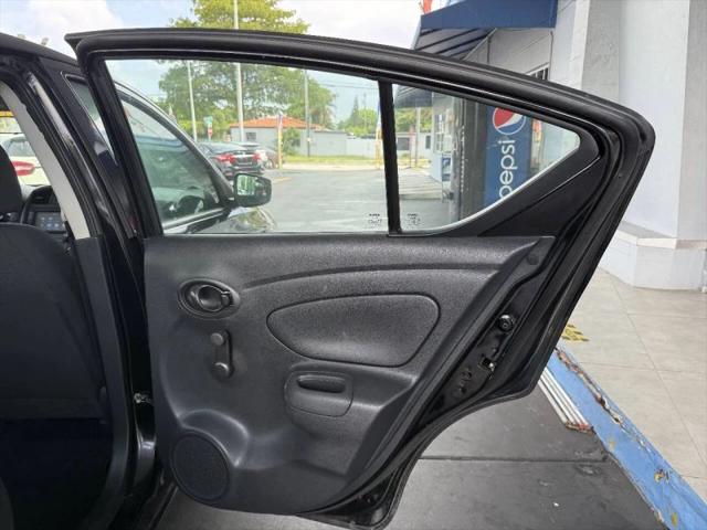 2019 Nissan Versa 1.6 S+
